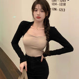 Design Sensual Temperament Square Collar 2025 Small Shoulder T-Shirt Women's Sexy Short Blouse Tightness Wearing Black Hoodie HZ1208